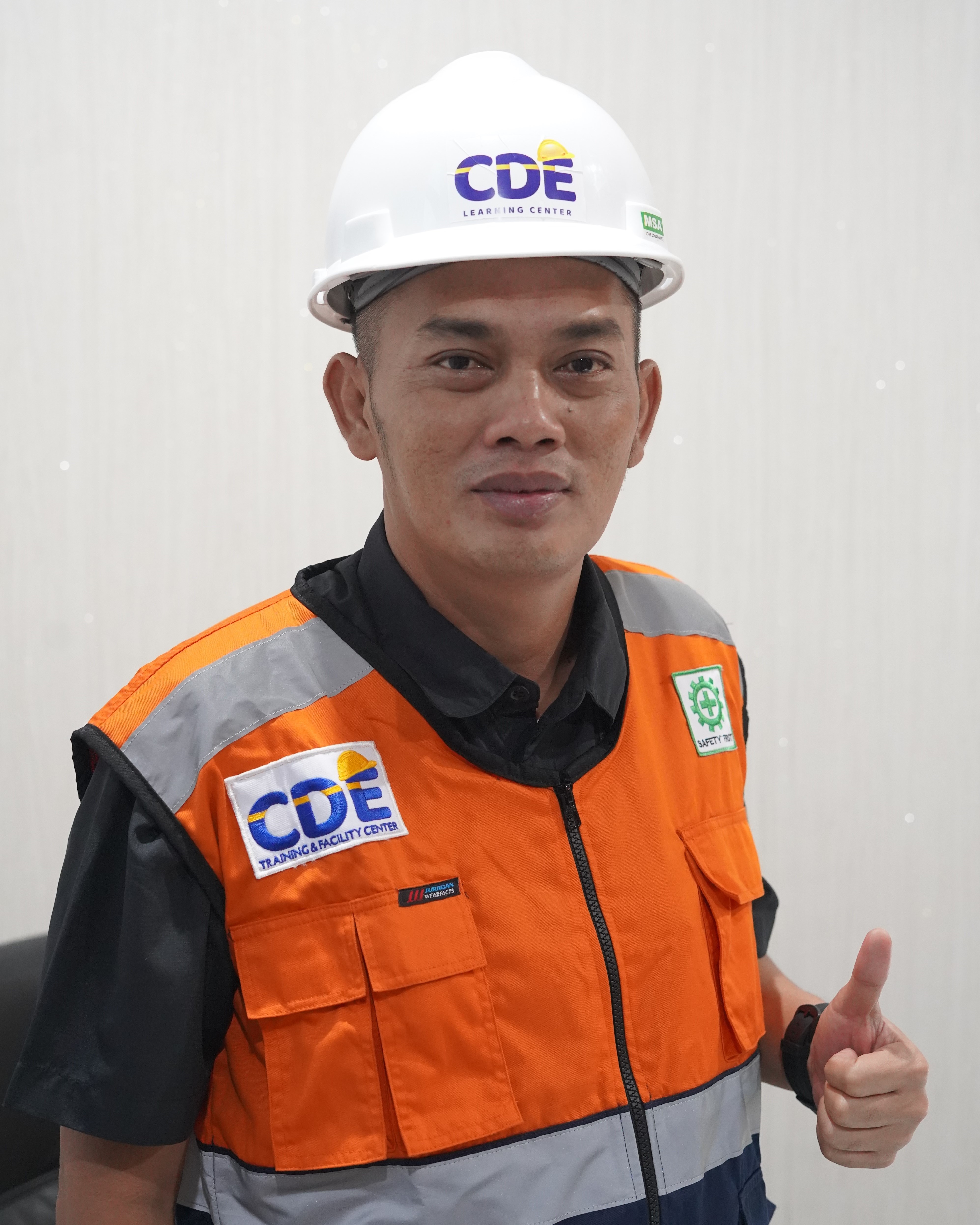 http://demo.cde-learningcenter.id/assets/image/hadisyah.jpg